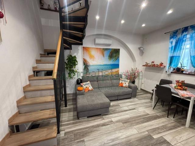 Villetta bifamiliare in vendita di 80 m² in Via San Salvatore, 76