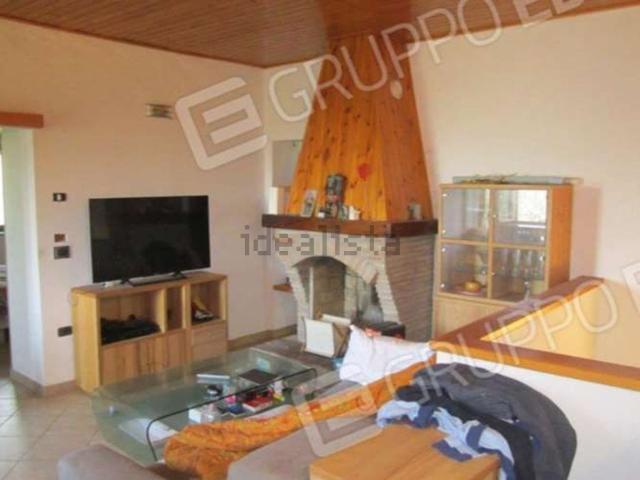 Villetta bifamiliare in vendita di 82 m² in Strada Cà Deserto, 4