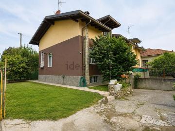 Villetta bifamiliare in vendita di 82 m² in Via Monte Grappa, 22