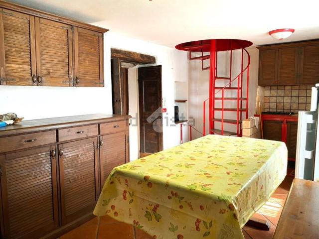 Villetta bifamiliare in vendita di 83 m² in Frazione Cadelsasso, 62