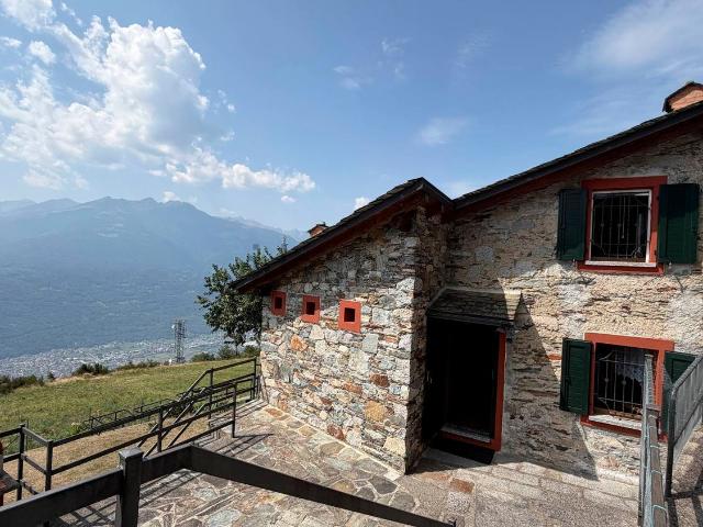 Villetta bifamiliare in vendita di 83 m² in Frazione Poira