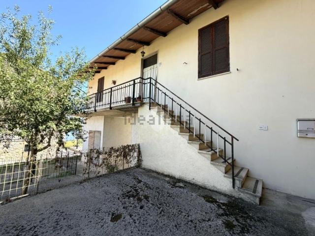 Villetta bifamiliare in vendita di 95 m² in Strada di Guadamello e San Vito, 64