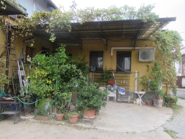 Villetta bifamiliare in vendita di 95 m² in Via Massimo D&apos Azeglio, 4