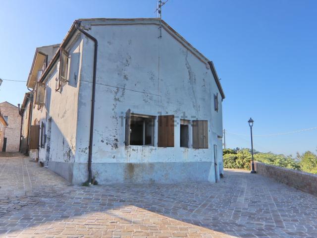 Villetta bifamiliare in vendita di 95 m² in Via Meleto Castello, 15