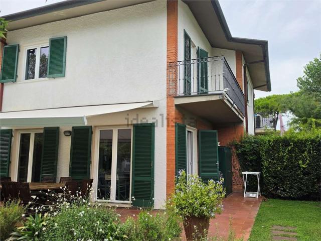Villetta bifamiliare in vendita di 95 m² in Via Ardengo Soffici