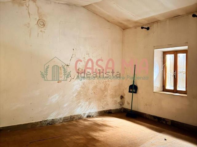 Villetta bifamiliare in vendita di 95 m² in Via Case Chiesa