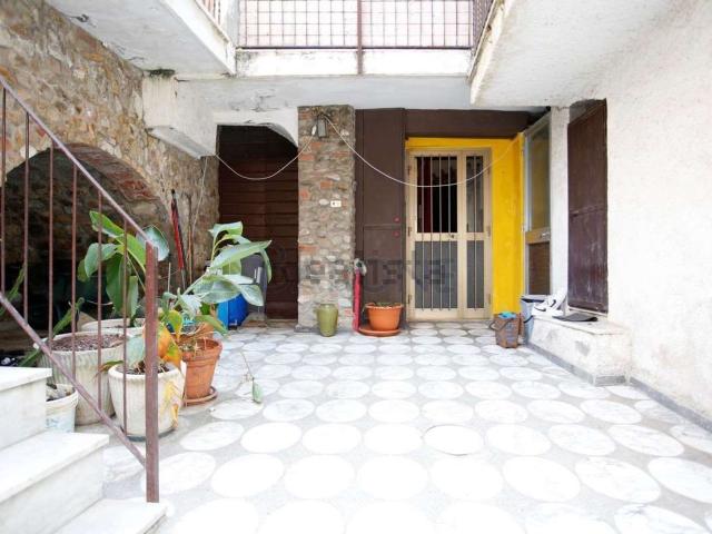 Villetta bifamiliare in vendita di 95 m² in Via dei Colli, 29