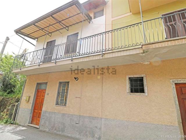 Villetta bifamiliare in vendita di 95 m² in Via della Repubblica