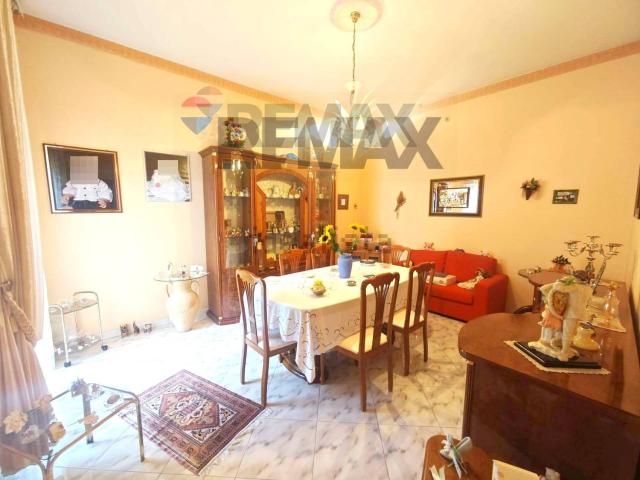Villetta bifamiliare in vendita di 95 m² in Via Solferino, 41