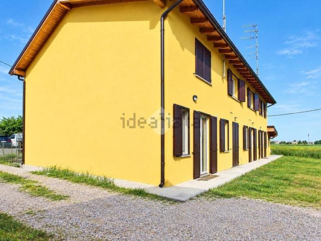 Villetta bifamiliare in vendita di 95 m² in Via Valle, 37
