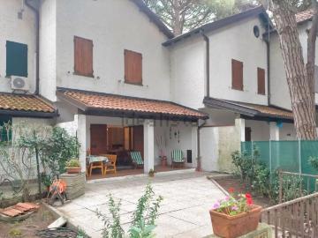 Villetta bifamiliare in vendita di 95 m² in Viale Leoncavallo, 85