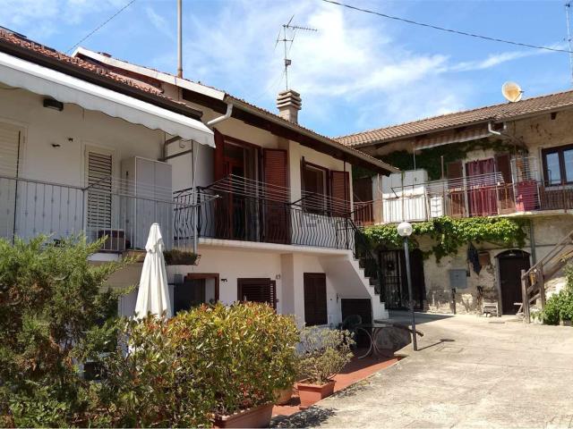 Villetta bifamiliare in vendita di 96 m² in Strada Saretto, 49