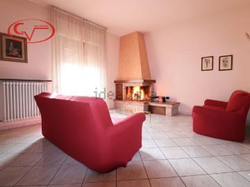 Villetta bifamiliare in vendita di 96 m² in Via della Repubblica, 25