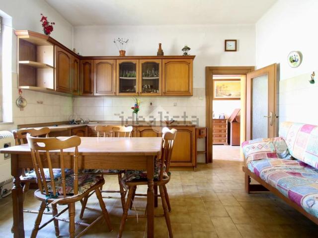 Villetta bifamiliare in vendita di 96 m² in Viale Ontagnano, 12