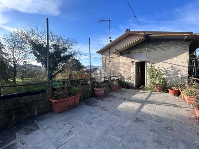 Villetta bifamiliare in vendita di 97 m² in Viale Vittorio Alfieri, 26