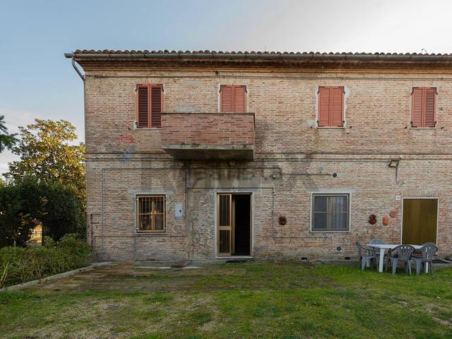Villetta bifamiliare in vendita di 98 m² in Contrada Stazione, 78