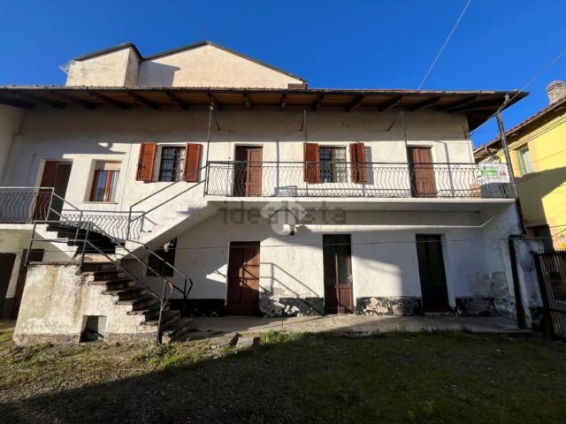 Villetta bifamiliare in vendita di 98 m² in Via Adolfo Ghella, 38