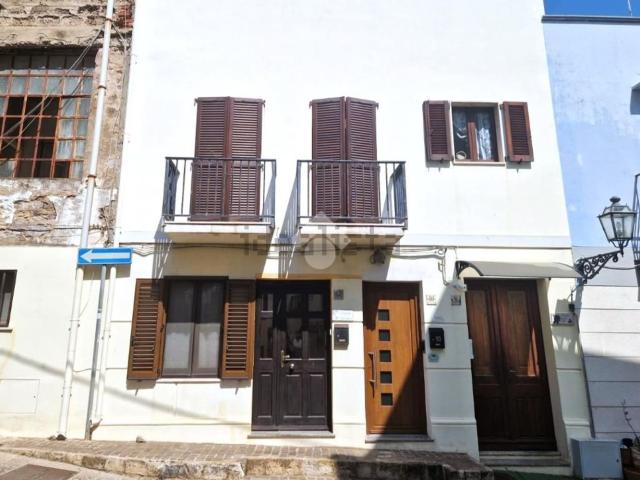 Villetta bifamiliare in vendita di 98 m² in Via Castello, 12