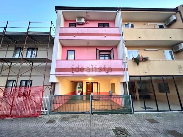 Villetta bifamiliare in vendita di 98 m² in Via Pegorina, 174