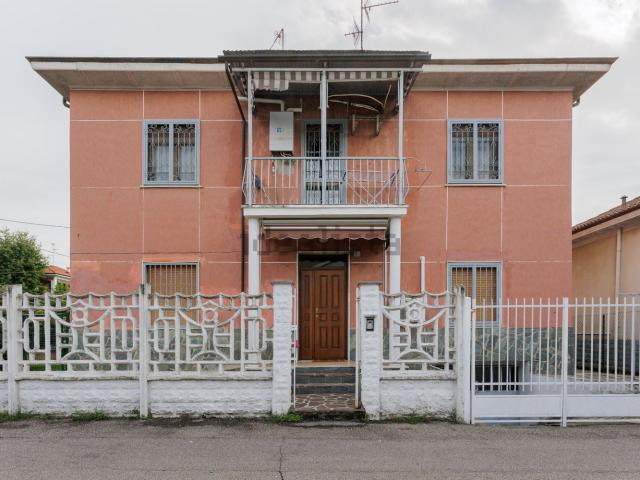 Villetta bifamiliare in vendita di 99 m² in Via Cesare Beccaria