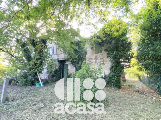Villetta bifamiliare in vendita di 900 m²