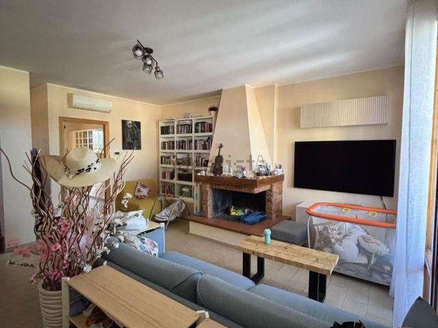 Villetta bifamiliare in vendita di 120 m²