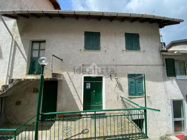 Villetta bifamiliare in vendita di 90 m² in Località Pareto, 32