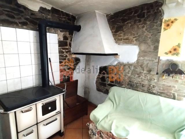 Villetta bifamiliare in vendita di 90 m² in Strada Regionale 142