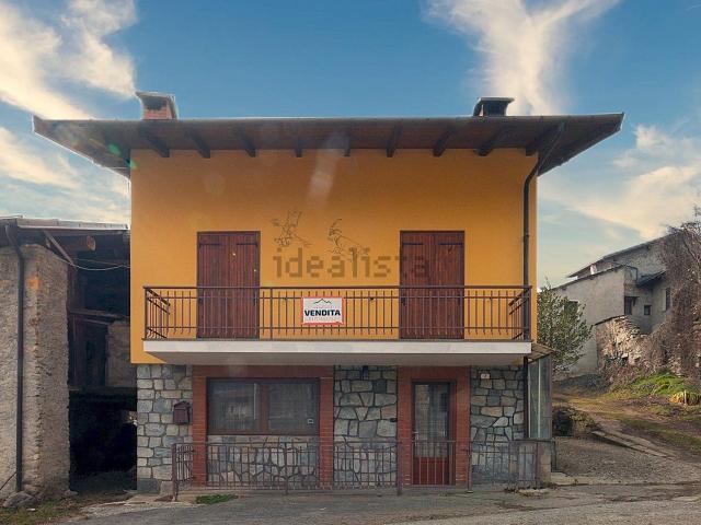 Villetta bifamiliare in vendita di 90 m² in Strada Statale della Maddalena, 3