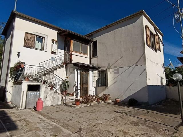 Villetta bifamiliare in vendita di 90 m² in Via Olmello, 74