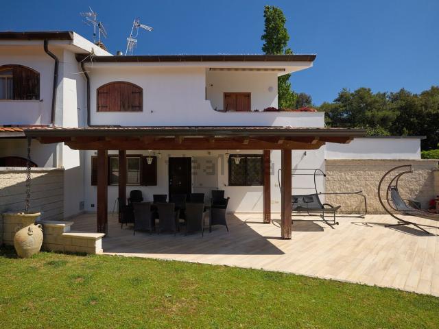 Villetta bifamiliare in vendita di 90 m² in Via Andromeda