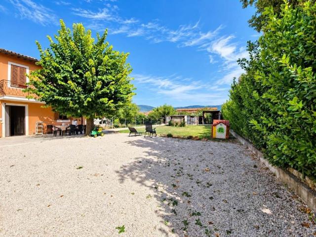 Villetta bifamiliare in vendita di 90 m² in Via Borroni