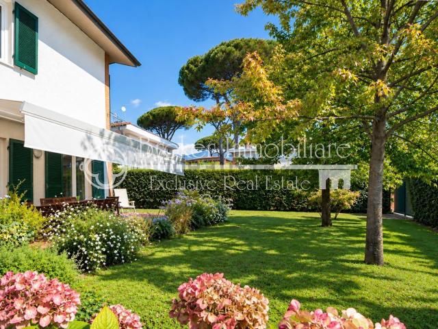 Villetta bifamiliare in vendita di 90 m² in Via Canova