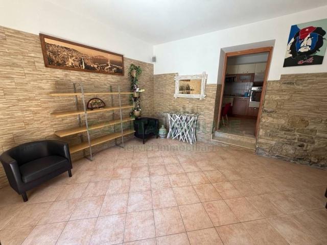 Villetta bifamiliare in vendita di 90 m² in Via Ciro Menotti