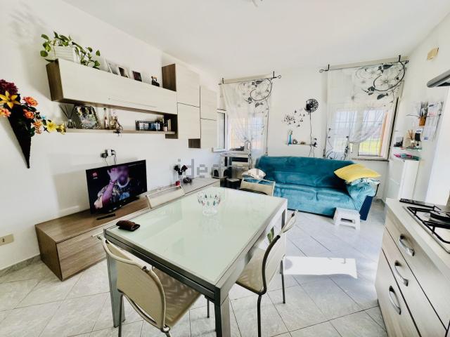 Villetta bifamiliare in vendita di 90 m² in Via Erbe