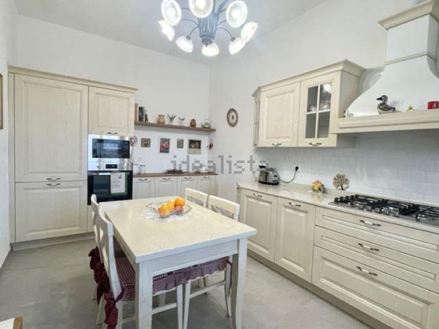 Villetta bifamiliare in vendita di 90 m² in Via Girolamo Savonarola, 24