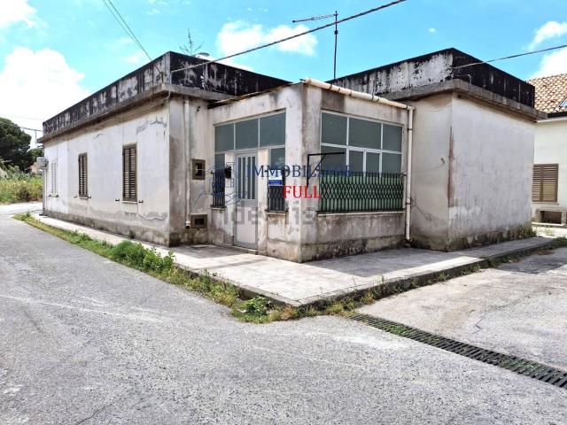 Villetta bifamiliare in vendita di 90 m² in Via Luigi Rizzo, 36