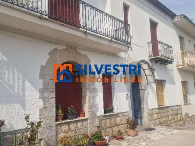 Villetta bifamiliare in vendita di 90 m² in Via Provinciale