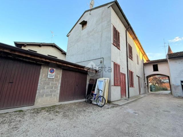 Villetta bifamiliare in vendita di 90 m² in Via Roma, 29