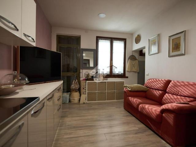 Villetta bifamiliare in vendita di 90 m² in Via Roncadello, 1