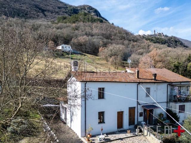 Villetta bifamiliare in vendita di 90 m² in Via Spinacceto