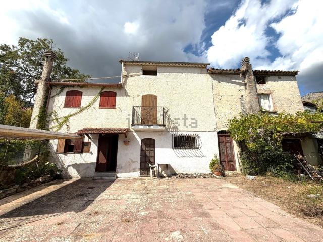 Villetta bifamiliare in vendita di 90 m² in Via Turrimai