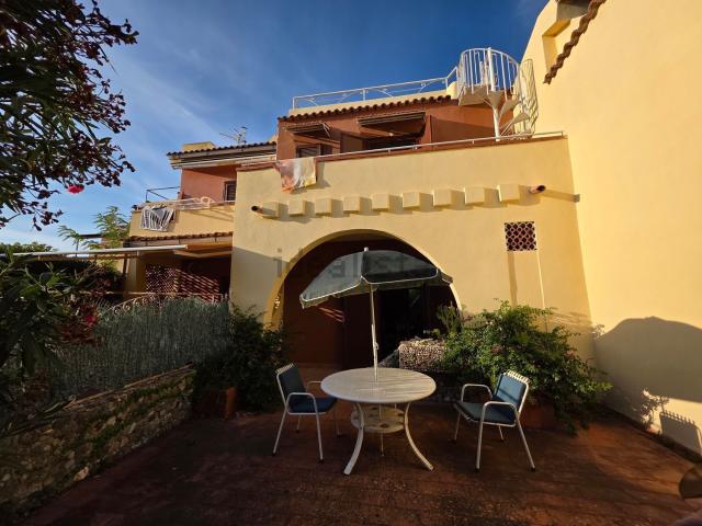 Villetta bifamiliare in vendita di 90 m² in Via Valeriano de Bonis, 66