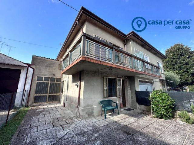 Villetta bifamiliare in vendita di 90 m² in Via Volontari Croce Verde