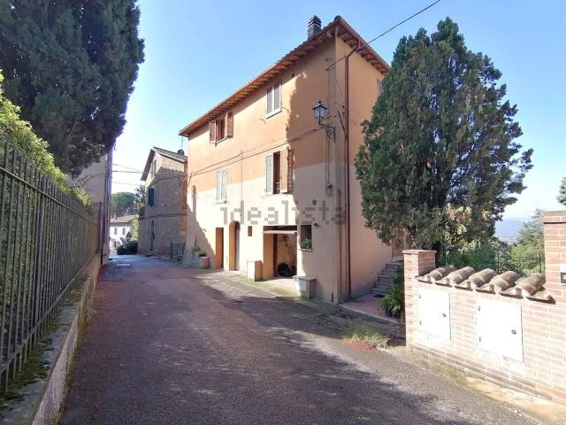 Villetta bifamiliare in vendita di 90 m² in Viale della Repubblica, 5
