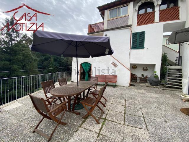 Villetta bifamiliare in vendita di 90 m² in Viale delle Cascine
