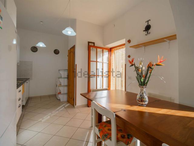 Villetta bifamiliare in vendita di 91 m² in Via Barbarossa