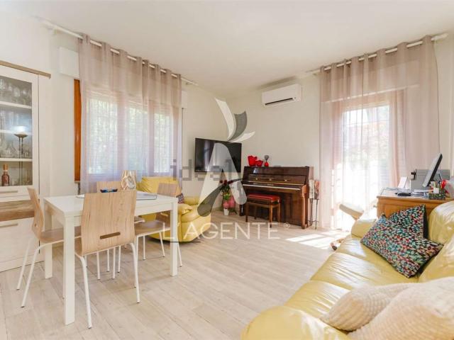 Villetta bifamiliare in vendita di 91 m² in Via Gabriele D&apos Annunzio