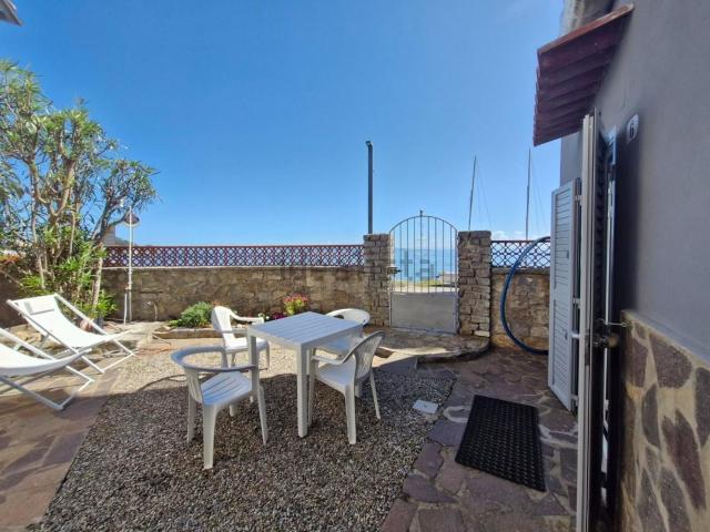 Villetta bifamiliare in vendita di 92 m² in Lungomare Amerigo Vespucci, 18