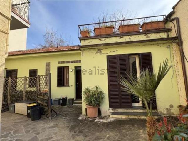 Villetta bifamiliare in vendita di 92 m² in Via Garigliano, 6